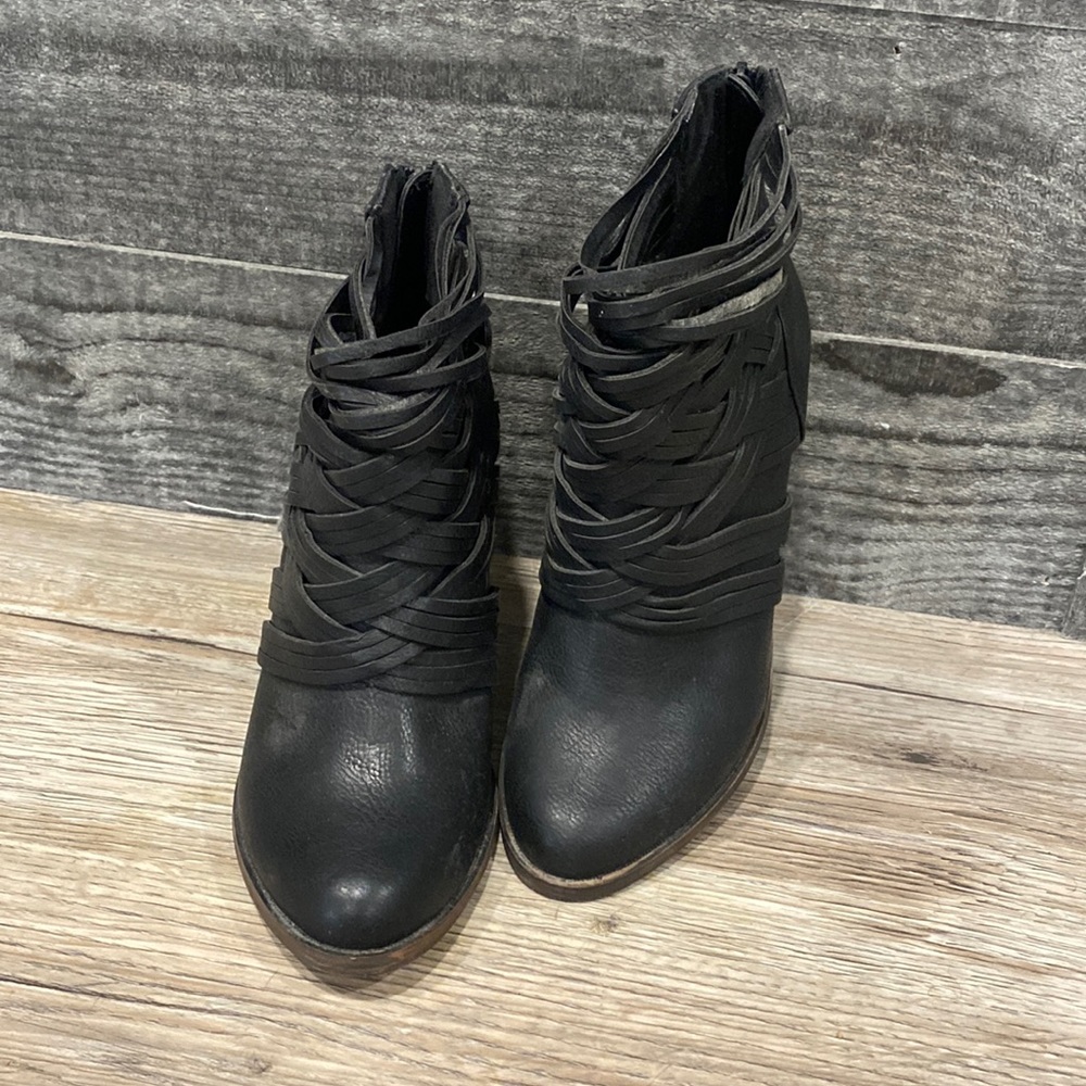 Women’s dress boots.